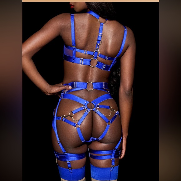 KUKURO ELECTRIC BLUE
GARTER BELT - Picture 7 of 11